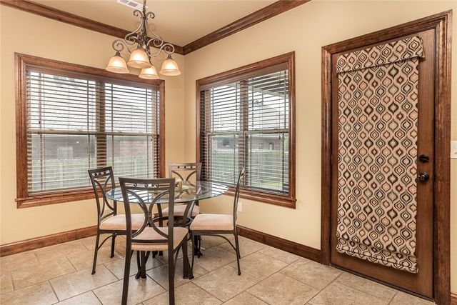 5602 W Murfield Drive, Rogers, AR 72758