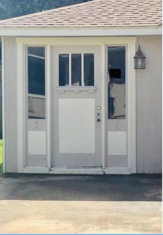 1308 Hospital Drive, Angleton, TX 77515