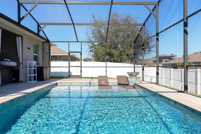 1153 SPINNING WHEEL DRIVE, Apopka, FL 32712