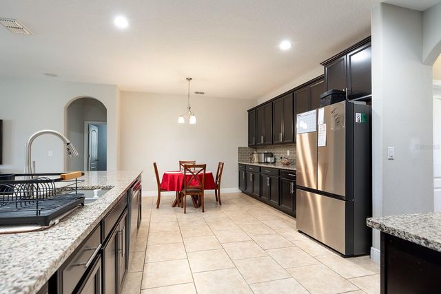 1153 SPINNING WHEEL DRIVE, Apopka, FL 32712