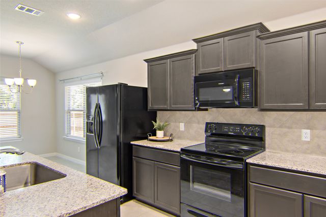 1412 Wright Street, Greenville, TX 75401