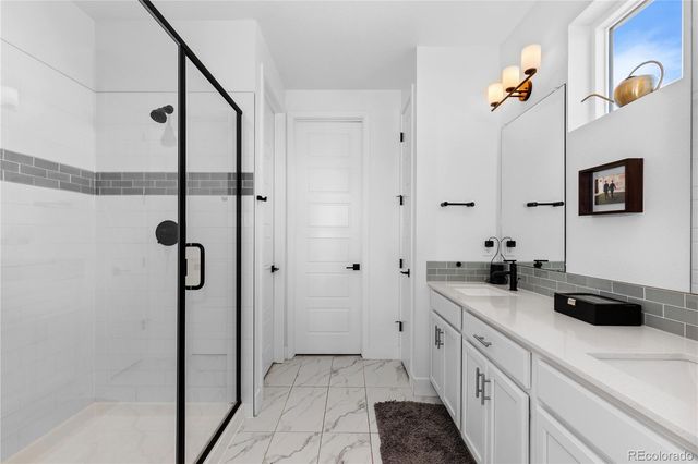 6058 N Perth Street, Aurora, CO 80019