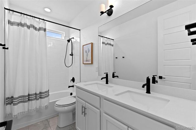 6058 N Perth Street, Aurora, CO 80019