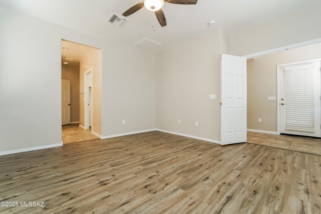 6449 W Smoky Falls Way, Tucson, AZ 85757