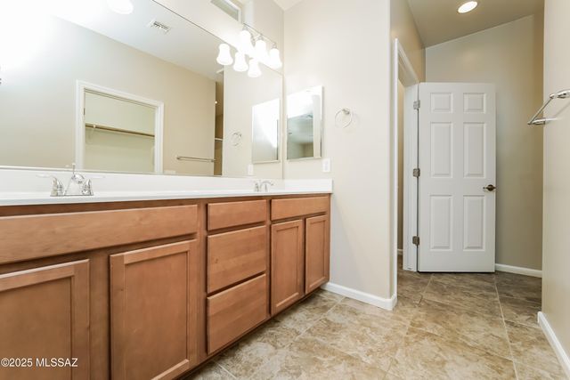 6449 W Smoky Falls Way, Tucson, AZ 85757