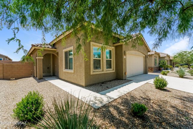 6449 W Smoky Falls Way, Tucson, AZ 85757