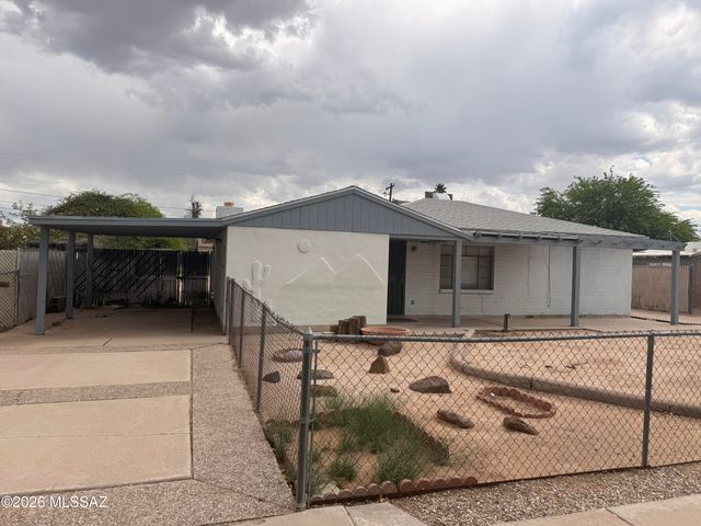 2111 S Miramonte Stravenue, Tucson, AZ 85713