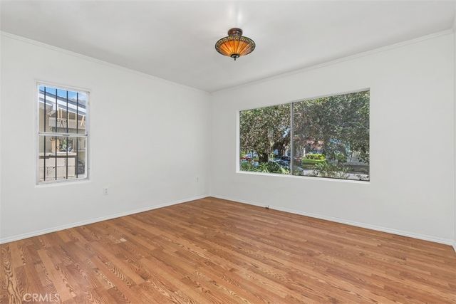 726 S Oak, Santa Ana, CA 92701