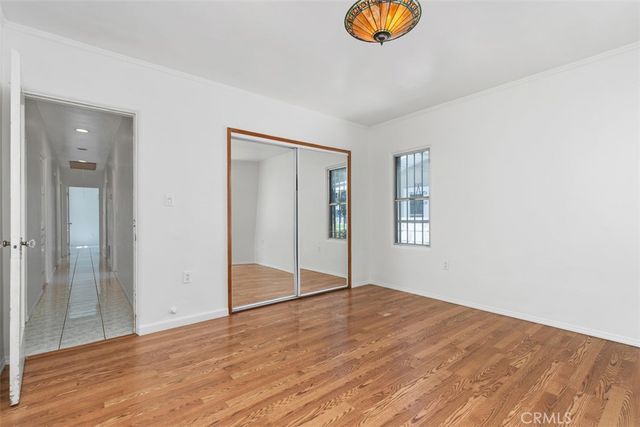 726 S Oak, Santa Ana, CA 92701