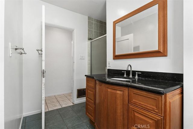 726 S Oak, Santa Ana, CA 92701