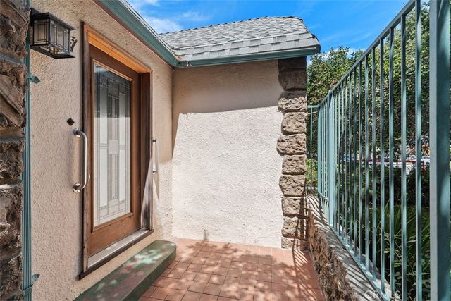 726 S Oak, Santa Ana, CA 92701