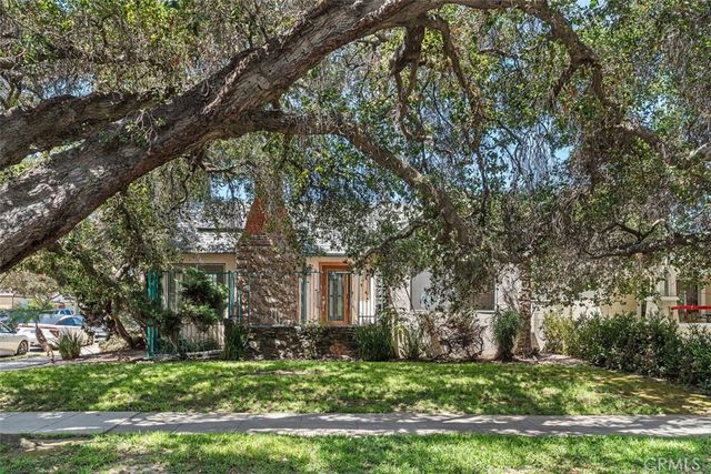 726 S Oak, Santa Ana, CA 92701