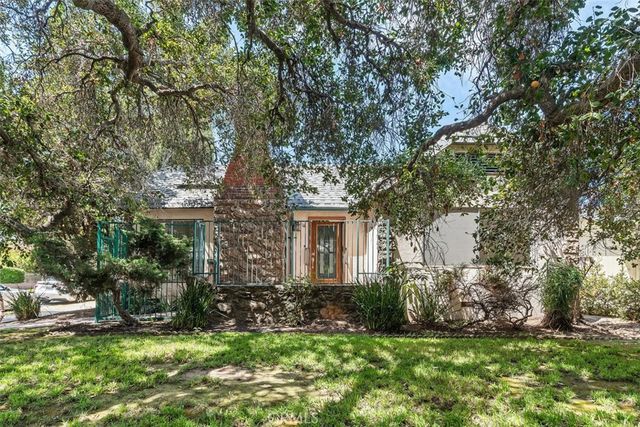 726 S Oak, Santa Ana, CA 92701