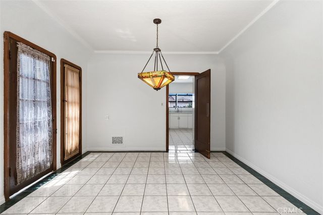 726 S Oak, Santa Ana, CA 92701