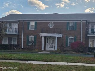 5431 Cresthaven Lane, Apt 2, Toledo, OH 43614