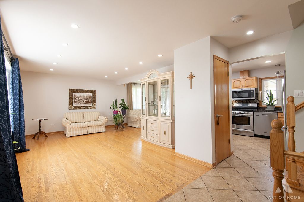 8140 W 91st Street, Hickory Hills, IL 60457 — photo 4