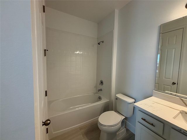 6982 ROLLING GARDENS LOOP, Groveland, FL 34736
