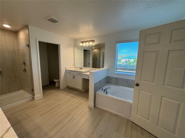 6982 ROLLING GARDENS LOOP, Groveland, FL 34736
