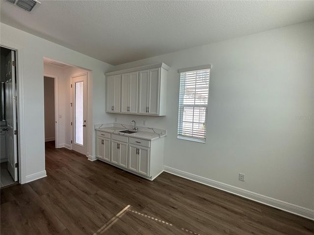 6982 ROLLING GARDENS LOOP, Groveland, FL 34736