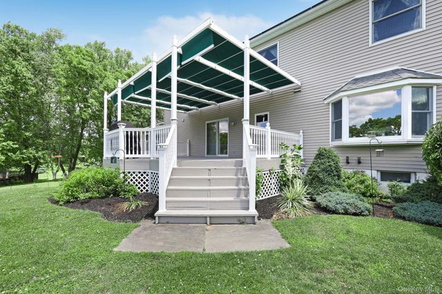 34 Stapleton Court, Middletown, NY 10940