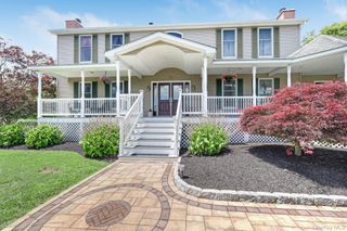 34 Stapleton Court, Middletown, NY 10940