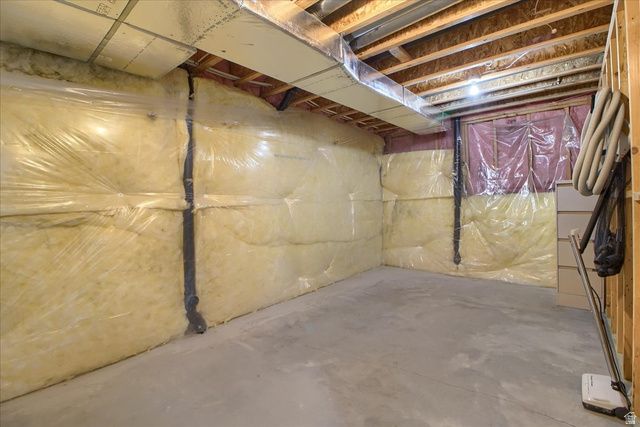 15 N 3300 W, Layton, UT 84041