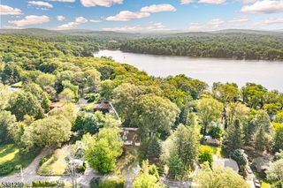 222 Alturas Rd, Vernon Twp., NJ 07422