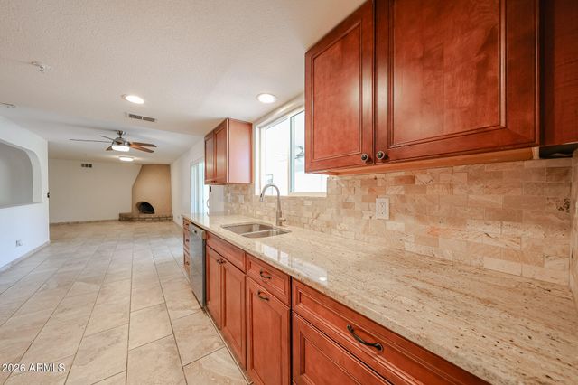 10624 N 25TH Street, Phoenix, AZ 85028