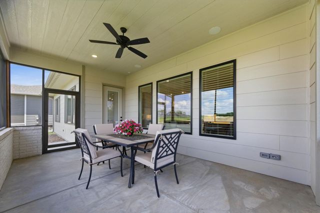 5926 E Forbes Ct., Bel Aire, KS 67220