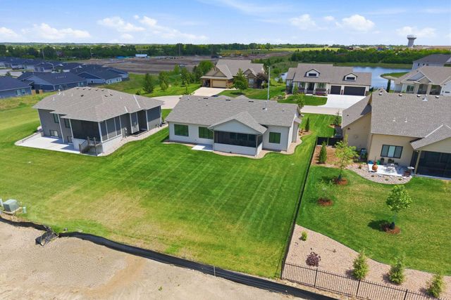 5926 E Forbes Ct., Bel Aire, KS 67220