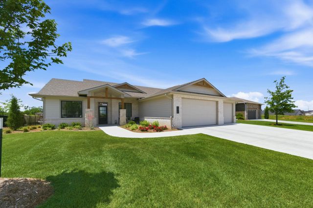 5926 E Forbes Ct., Bel Aire, KS 67220