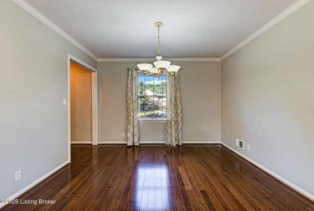 816 Foxwood Ave, Louisville, KY 40223