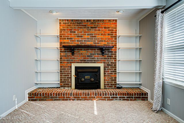 816 Foxwood Ave, Louisville, KY 40223