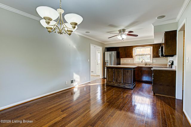 816 Foxwood Ave, Louisville, KY 40223