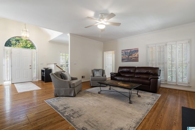 681 VILLAGE CREST CIRCLE, Hoover, AL 35226