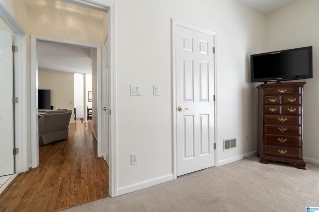 681 VILLAGE CREST CIRCLE, Hoover, AL 35226