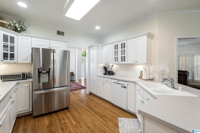 681 VILLAGE CREST CIRCLE, Hoover, AL 35226