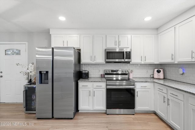 6502 BARNES Road S, Jacksonville, FL 32216