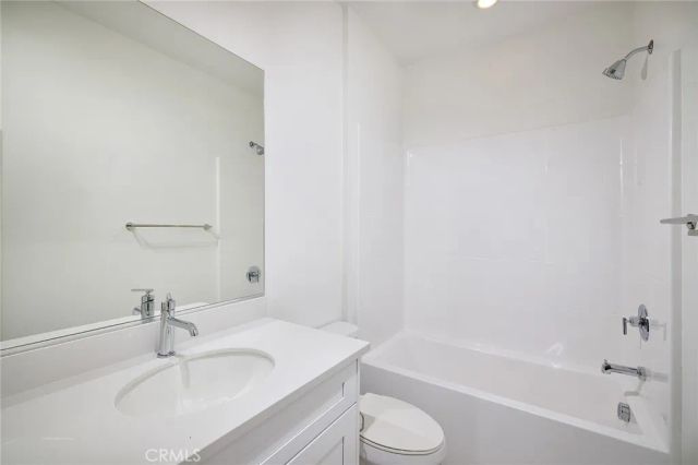 6045 Fairfax Drive, Eastvale, CA 92880