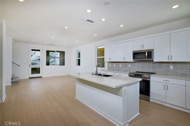 6045 Fairfax Drive, Eastvale, CA 92880