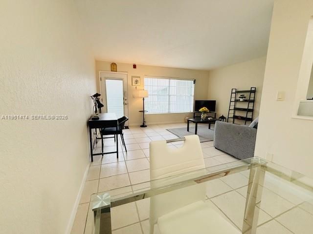 3061 NW 47th Ter 228B, Lauderdale Lakes, FL 33313