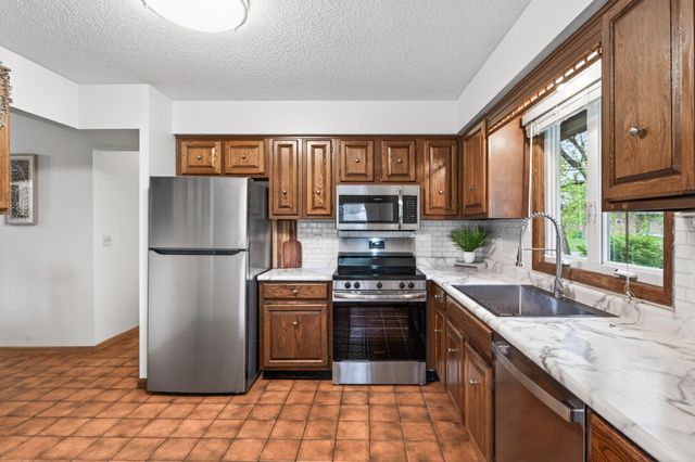 3454 Georgia Avenue N, Crystal, MN 55427