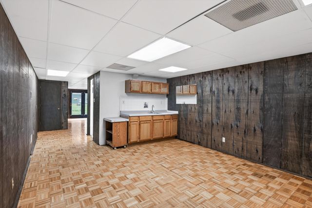 3454 Georgia Avenue N, Crystal, MN 55427