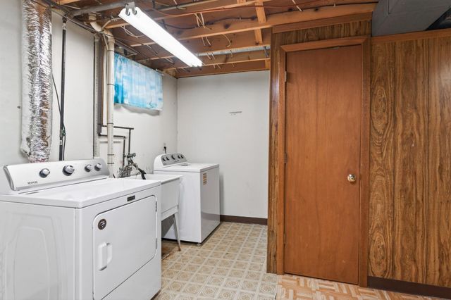 3454 Georgia Avenue N, Crystal, MN 55427