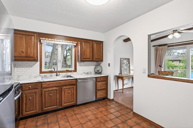 3454 Georgia Avenue N, Crystal, MN 55427