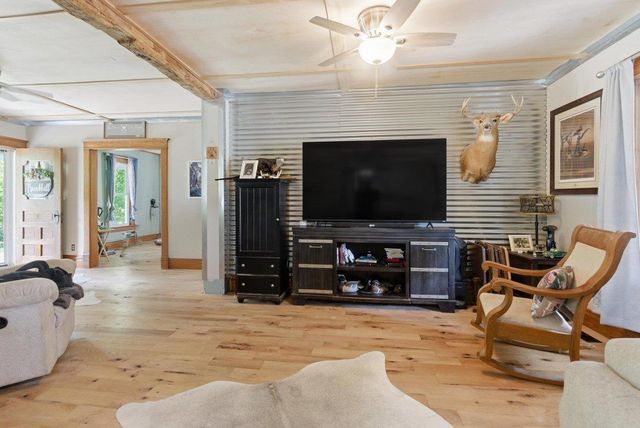 200 Forrest Avenue, Denver, IA 50622