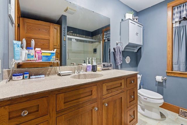 200 Forrest Avenue, Denver, IA 50622