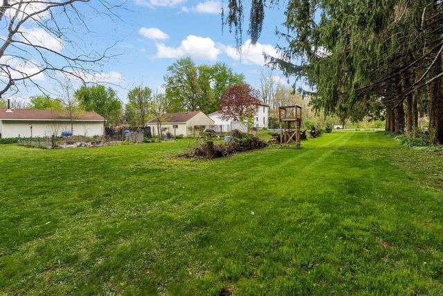 200 Forrest Avenue, Denver, IA 50622