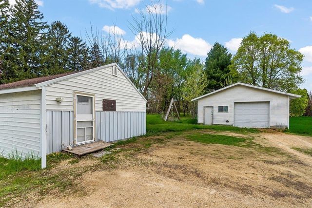 200 Forrest Avenue, Denver, IA 50622