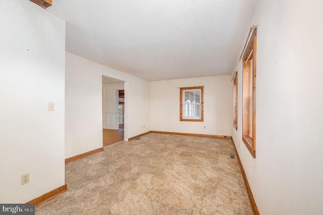 2091 STUMPSTOWN RD, Mechanicsburg, PA 17055